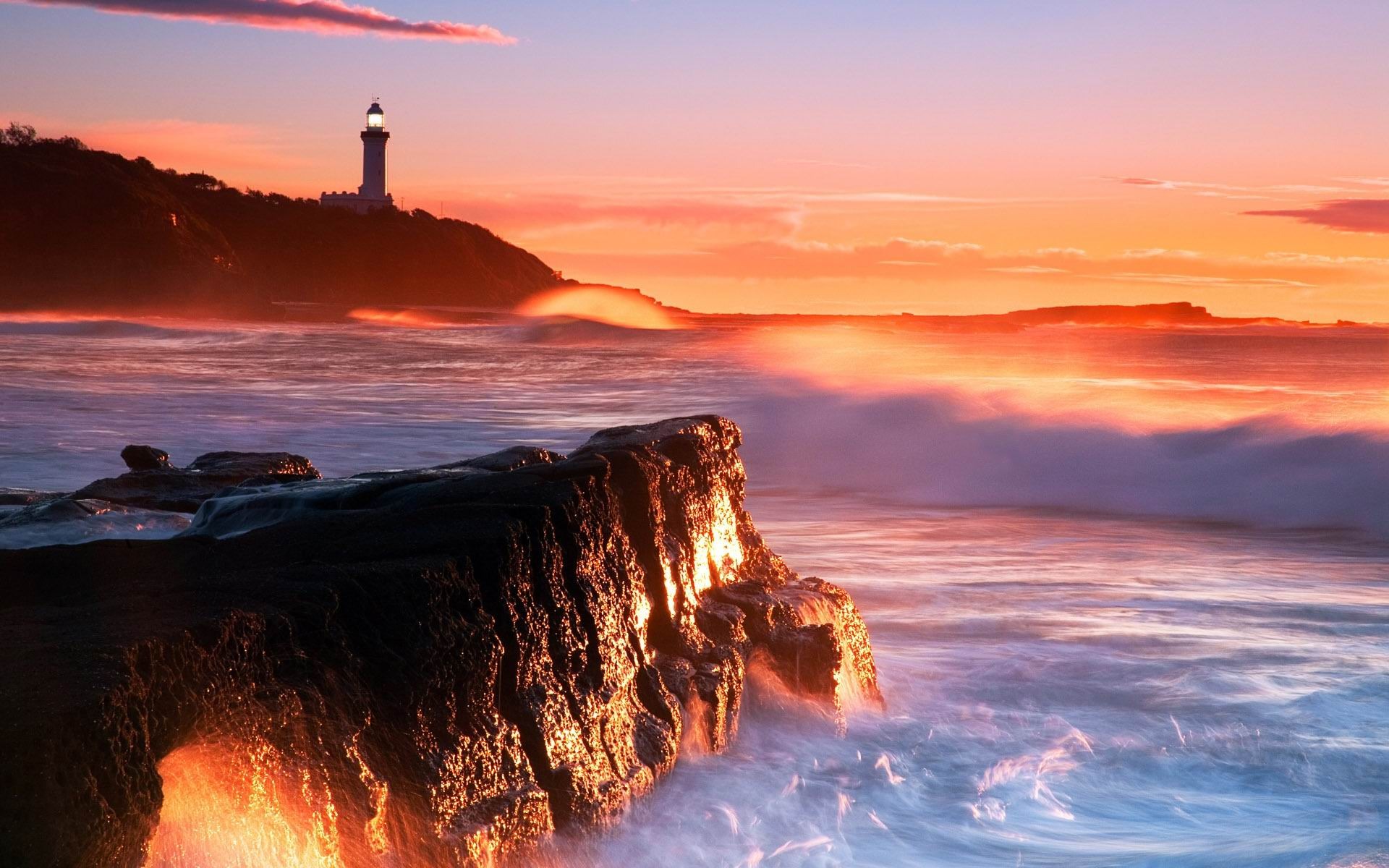 灯台の岩が波をサーフィン 写真壁紙プレビュー 10wallpaper Com 灯台の岩が波をサーフィン 写真壁紙プレビュー 10wallpaper Com