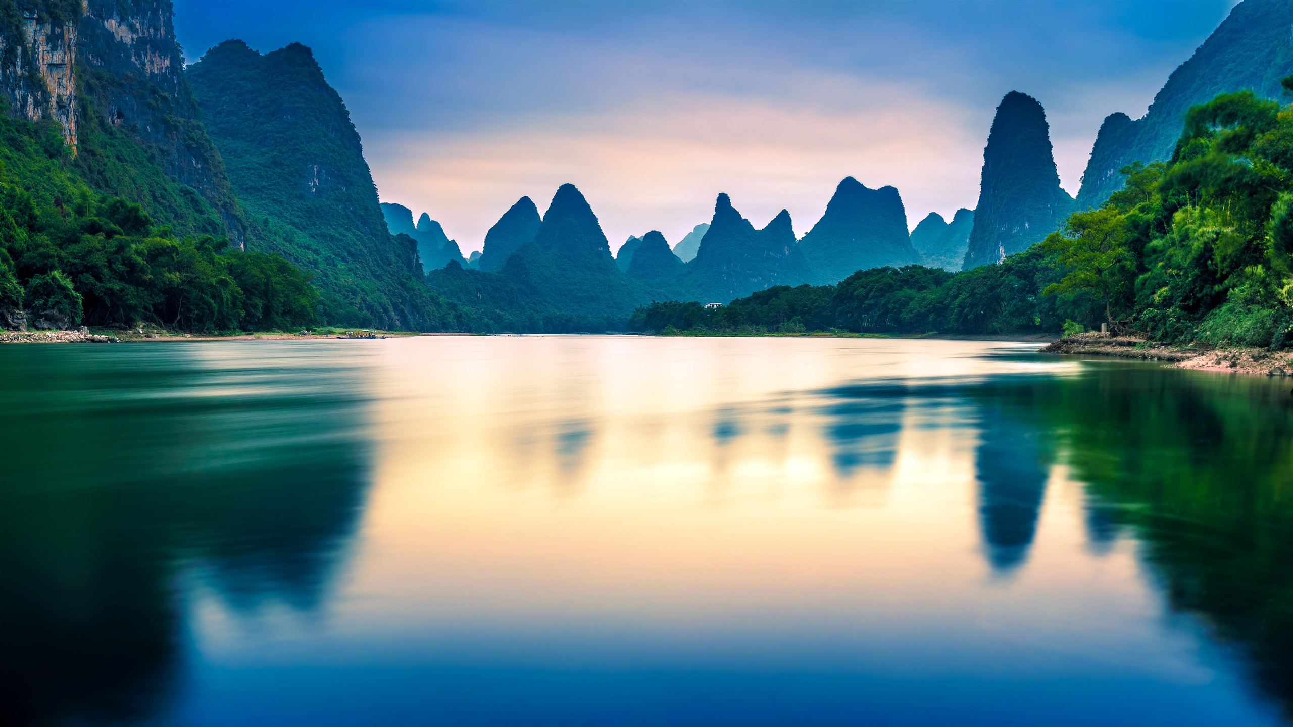 China_beautiful_nature_scenery_alpine_river_2560x1440